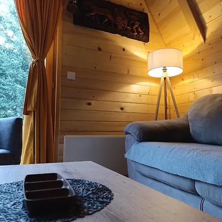 Planinska Kuca Stasevic アパート ミトロバツ