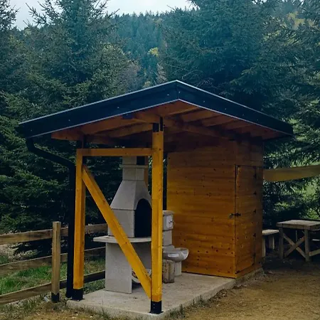 Planinska Kuca Stasevic アパート