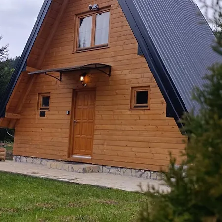 アパート Planinska Kuca Stasevic ミトロバツ